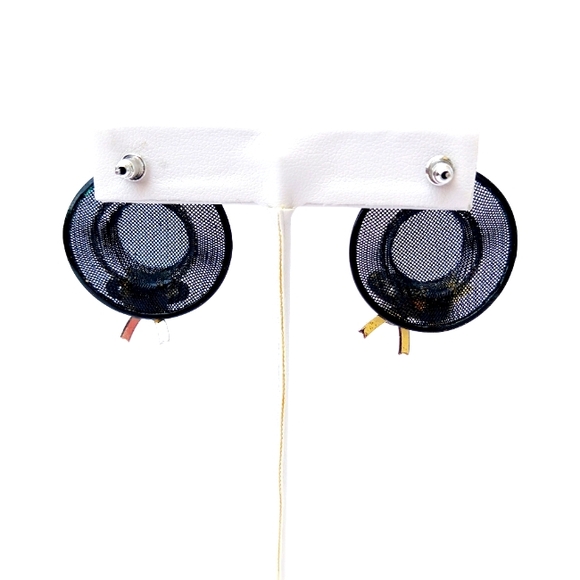 VINTAGE HAT EARRINGS 80s 90s black silvertone pierced metal detailed - Picture 3 of 6